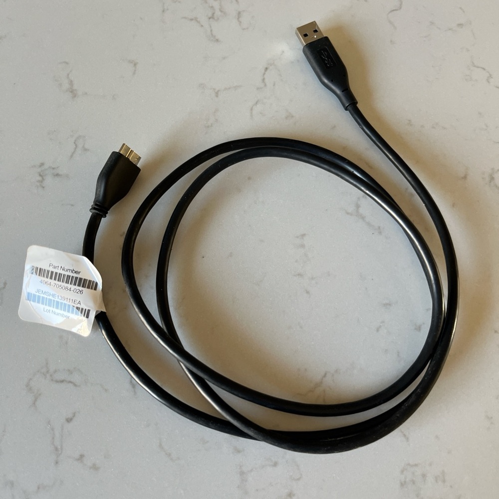 USB 3.0 to Micro B Cable Male/Male SuperSpeed Data Transfer Cable,Black, 4 ft.